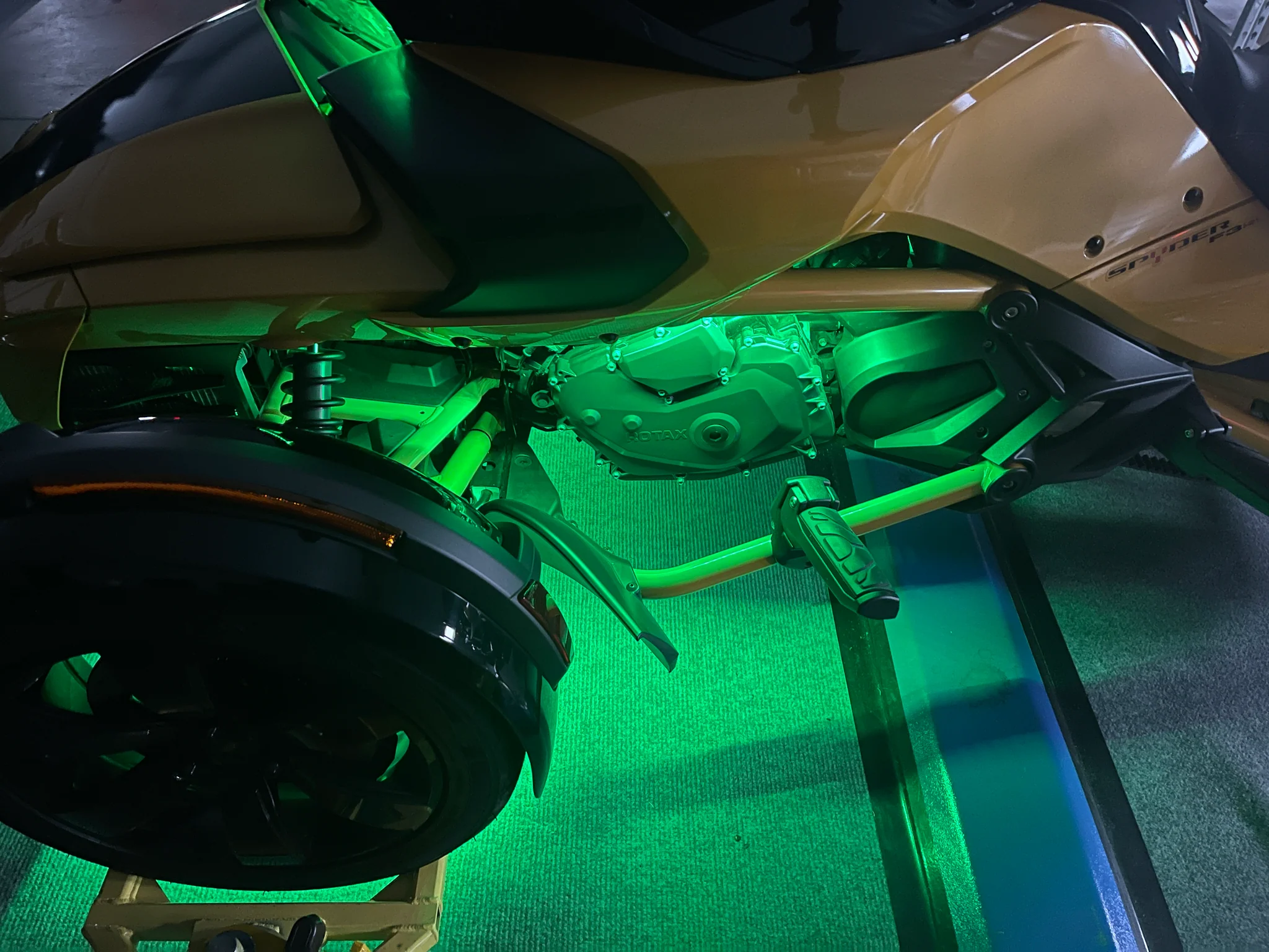 Chaser UnderGlow LED Lighting for the Can-Am F3 / F3-S / F3-T /F3-L - Image 5