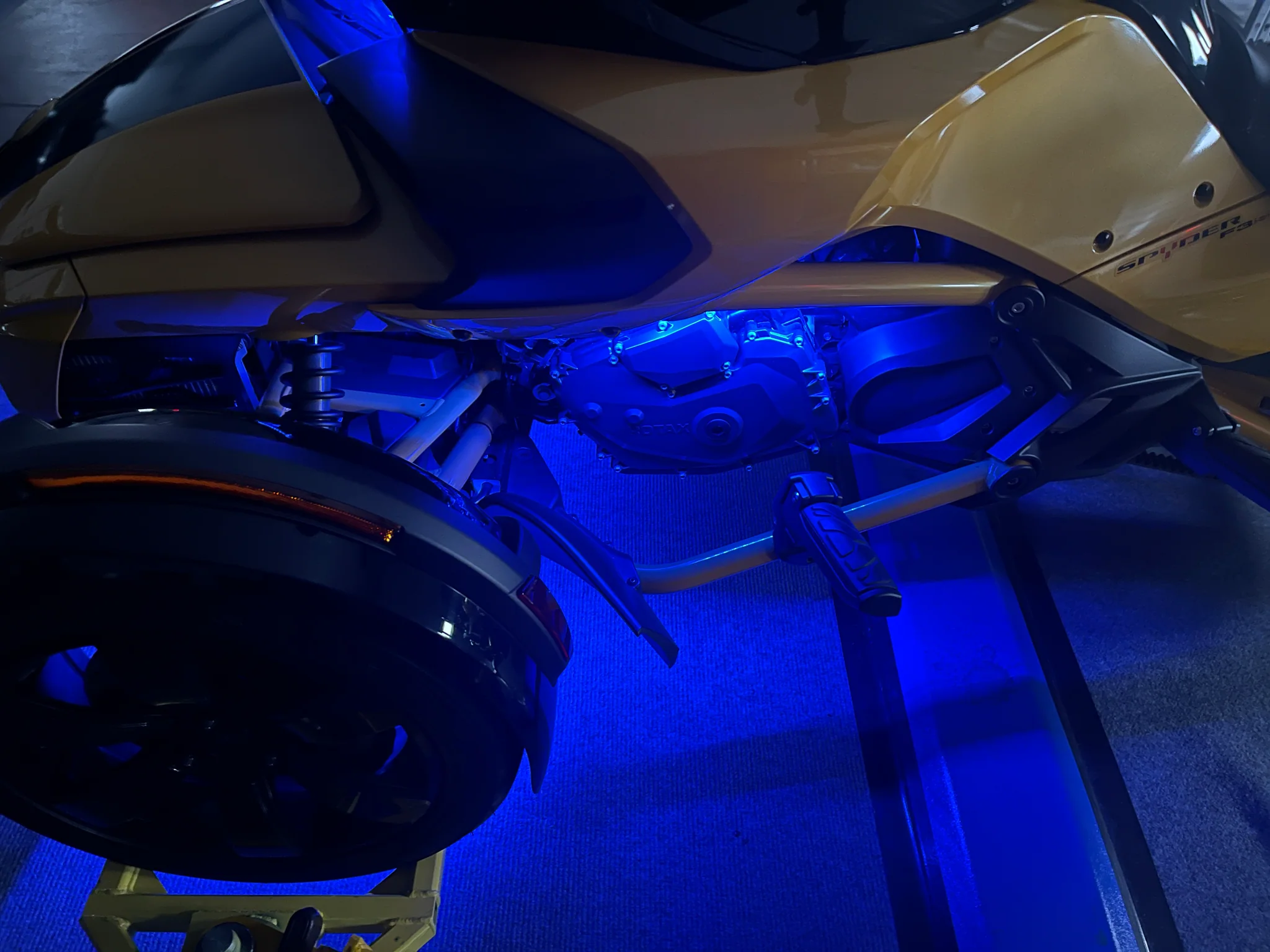 Chaser UnderGlow LED Lighting for the Can-Am F3 / F3-S / F3-T /F3-L - Image 6